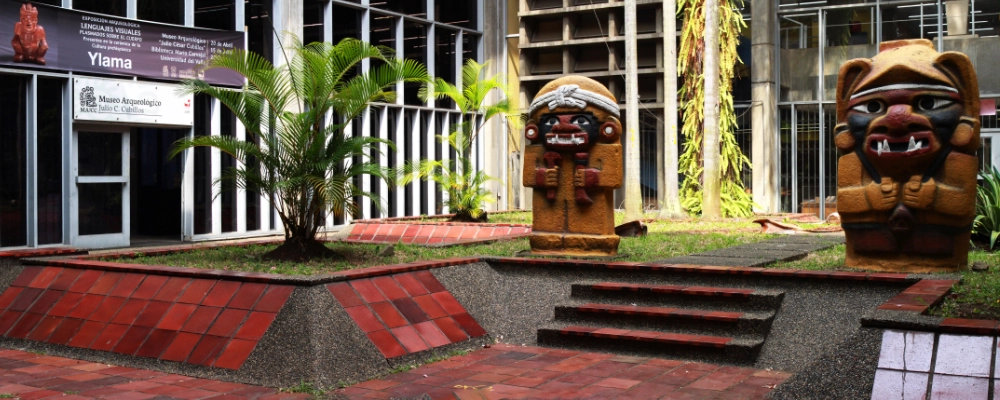 Entrada del Museo Arqueológico Julio César Cubillos en la sede Meléndez