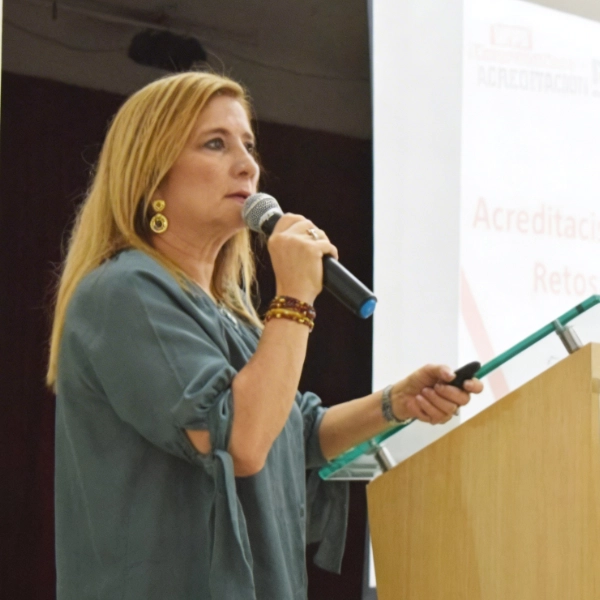 Profesora Claudia María Payán Villamizar de la Escuela de Rehabilitación Humana.