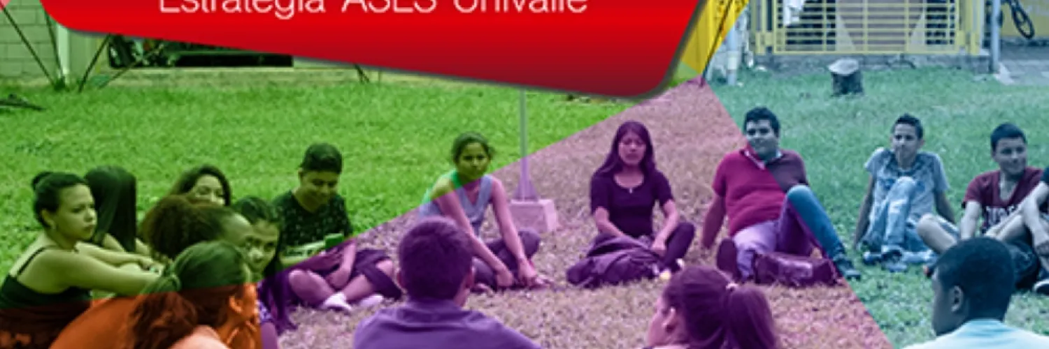 Banner Estudiantes en círculo durante actividad de la Estrategia ASES
