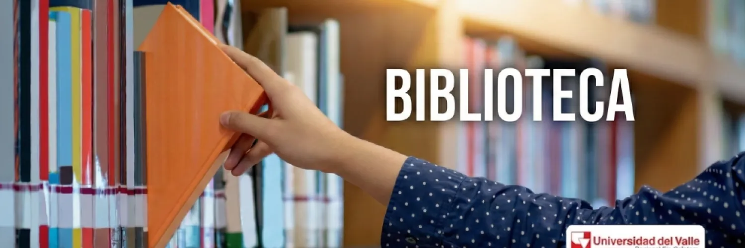 Banner de una mano tomando un libro de una estantería de madera, con el texto central 'BIBLIOTECA'